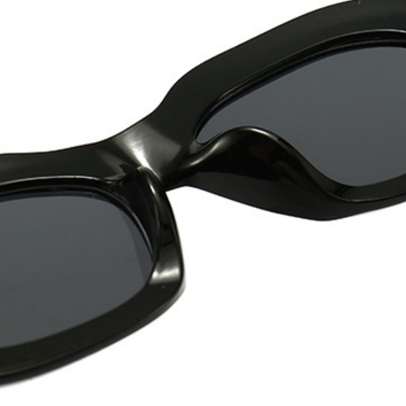 A Pair of PC Men and Women wit - Women Fashion Online recensione e prezzo