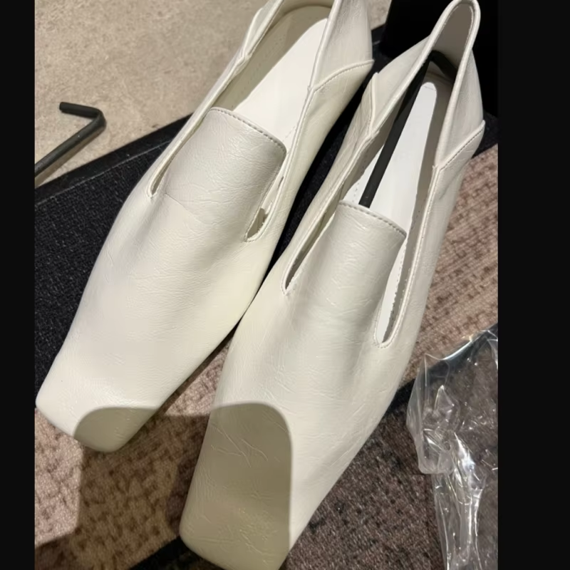 Sewing Lines Shoes for Womens  - Women Fashion Online recensione e prezzo