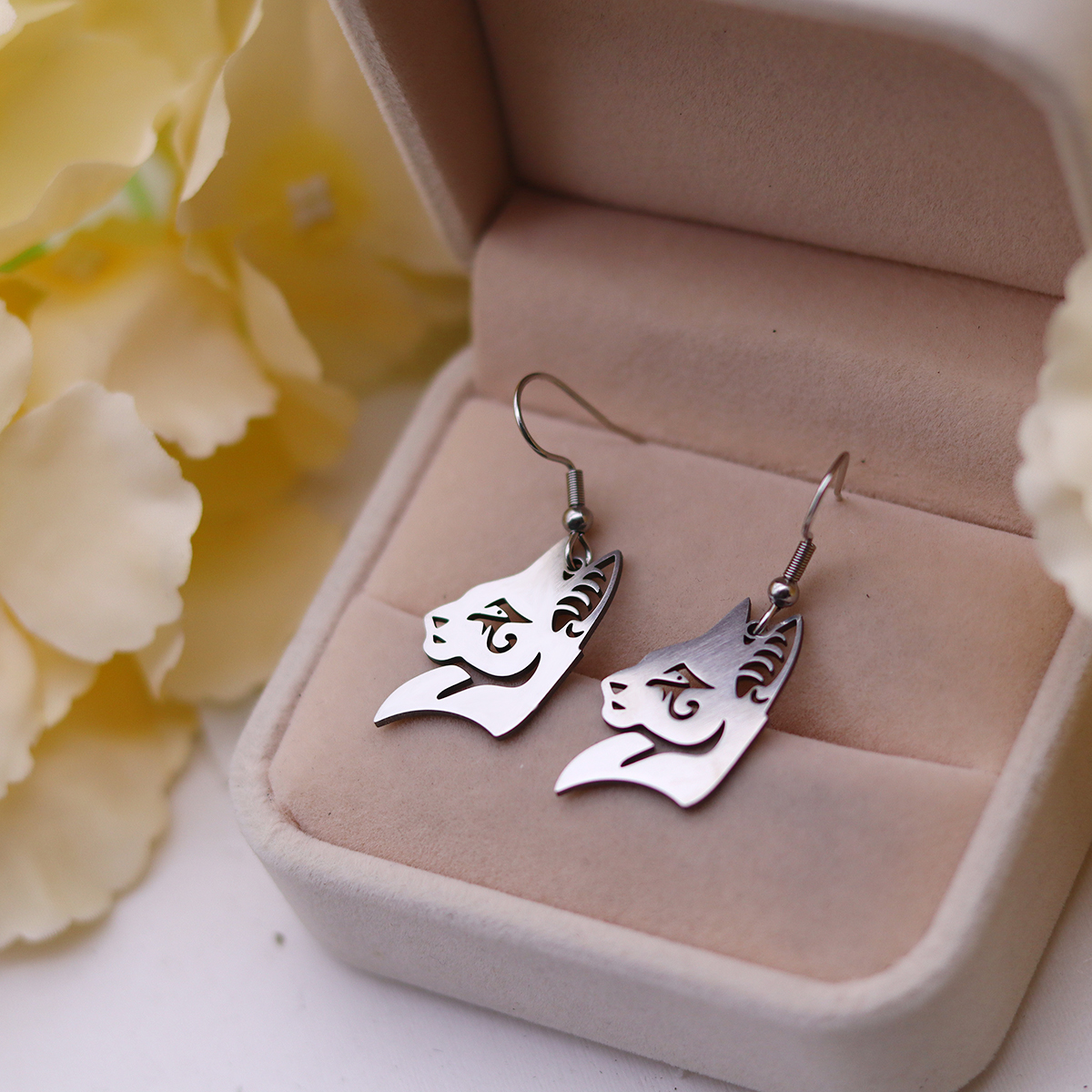 Kinitial Egyptian Cat Head Dan - Women Fashion Egypt recensione e prezzo